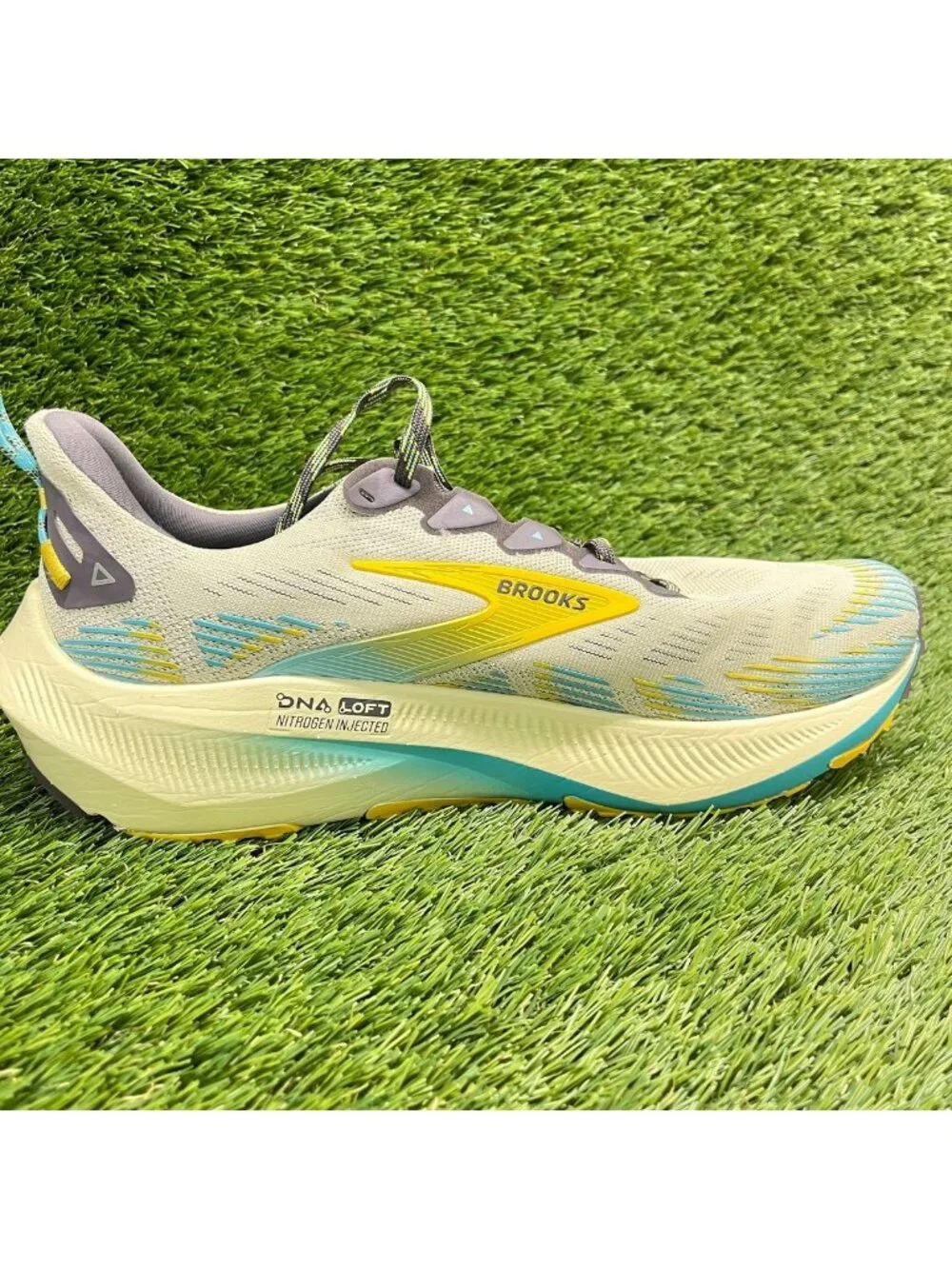 Brooks Ghost Trail Mens Size 11 Bleached Sand Blue Road Running Shoes Sneakers